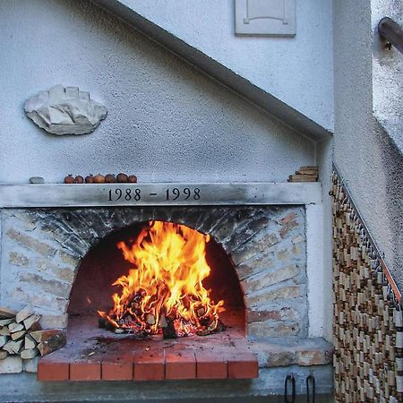 Gorgeous Home In Klis With Wifi Bobani Exterior foto