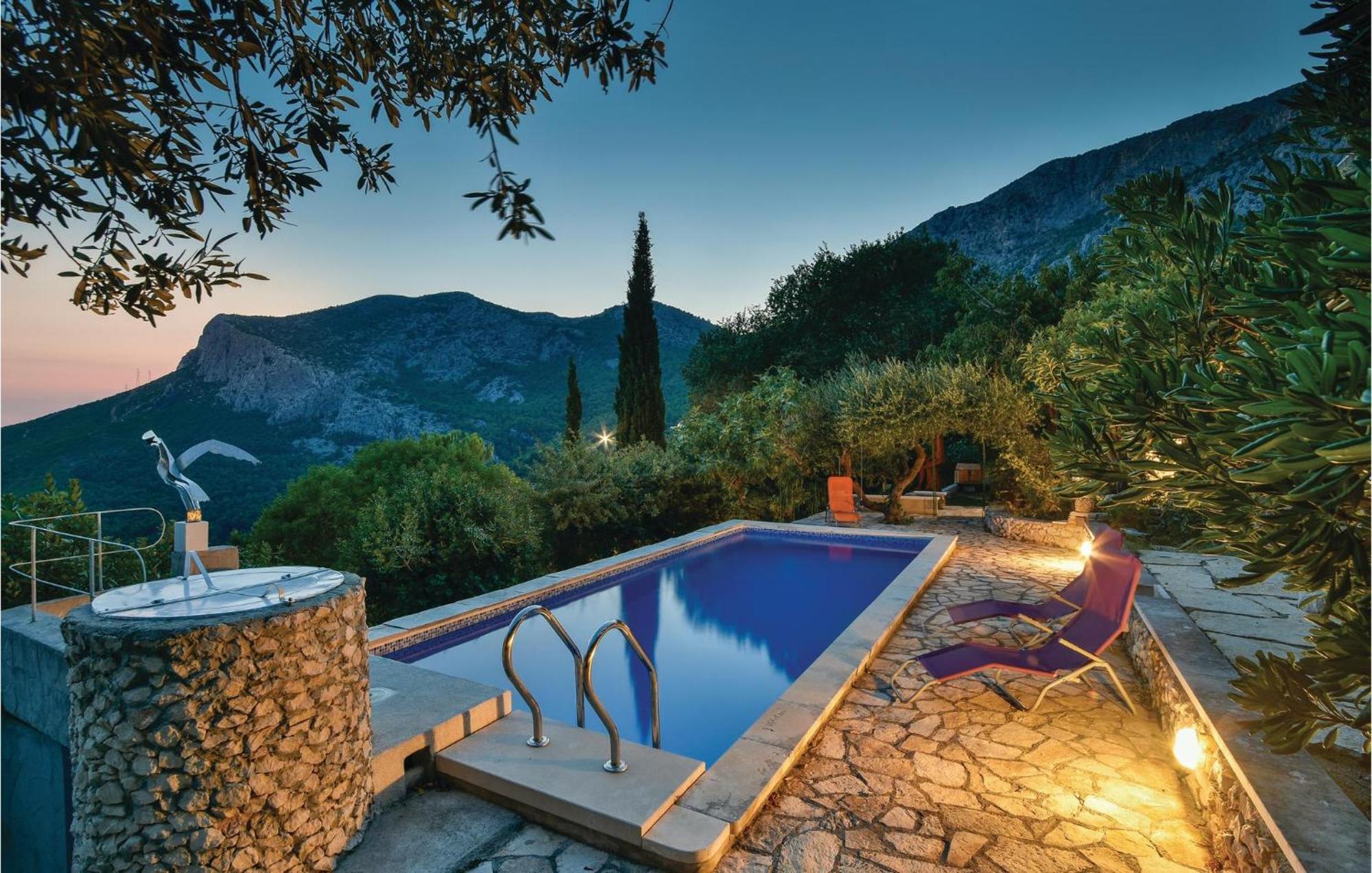 Gorgeous Home In Klis With Wifi Bobani Exterior foto