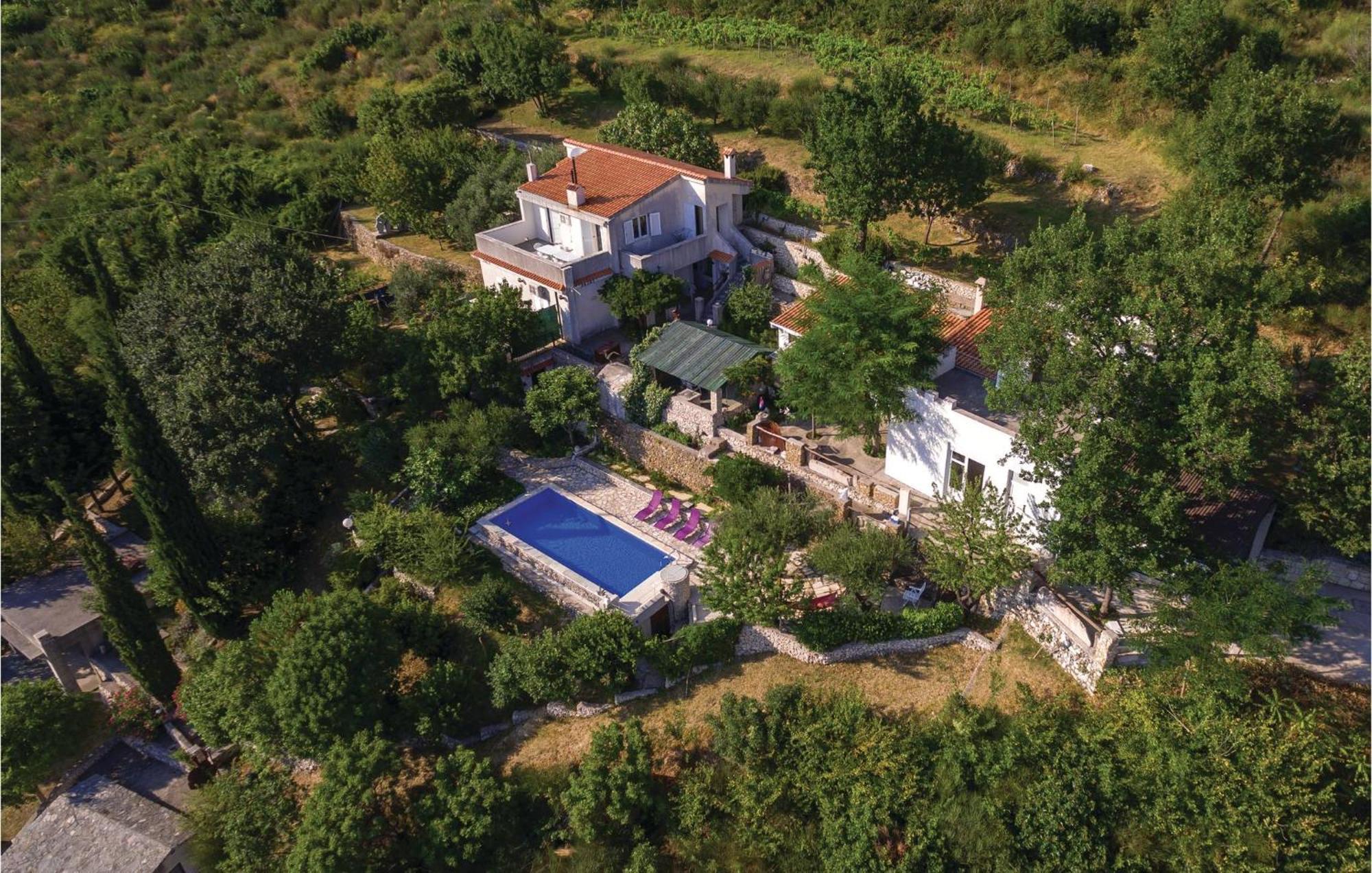 Gorgeous Home In Klis With Wifi Bobani Exterior foto