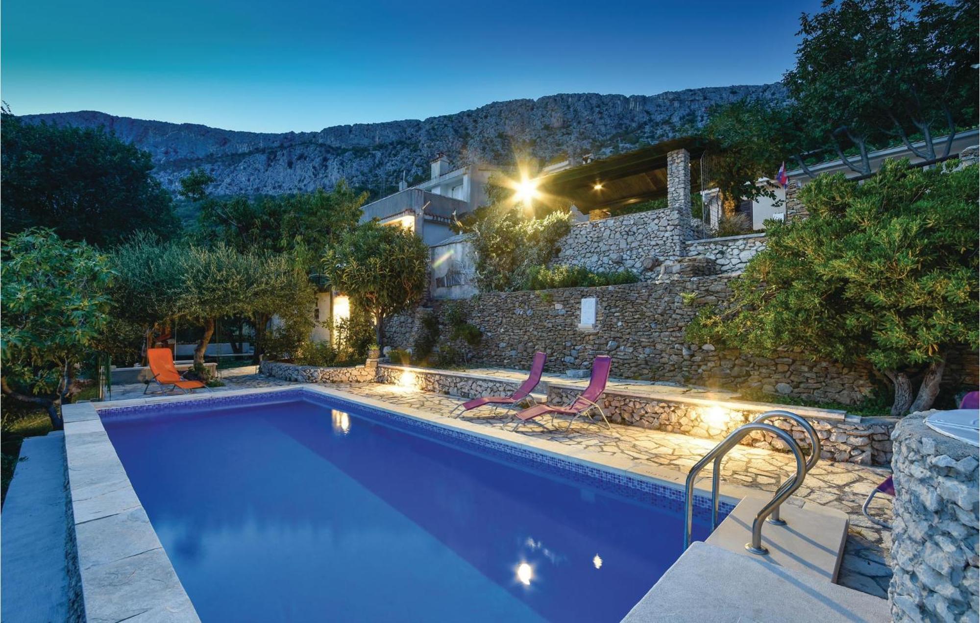Gorgeous Home In Klis With Wifi Bobani Exterior foto